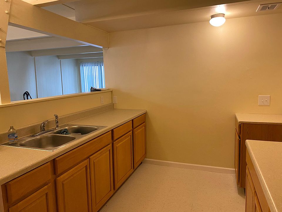 919 N 70th St, Kansas City, KS 66112 Zillow