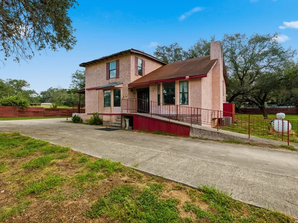 7918 W FM 476, Poteet, TX 78065