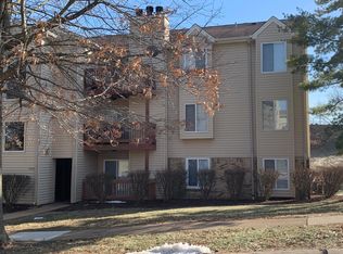 17054 Sandalwood Creek Dr APT A, Glencoe, MO 63038
