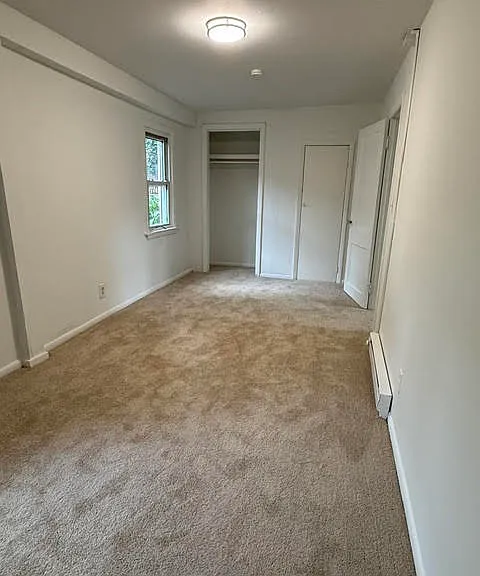 127 Saude Ave #5 — Photo 1