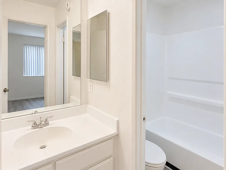 509 N Berendo St #110 — Photo 6
