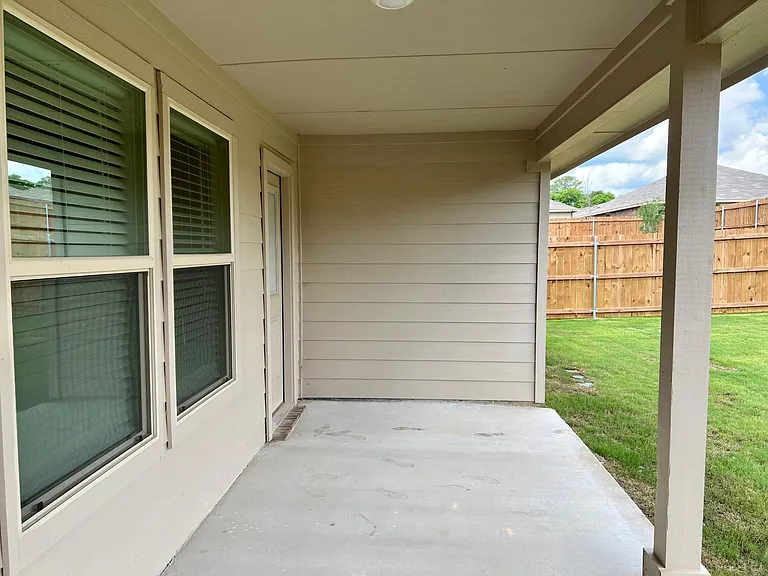 412 Alva St — Photo 29