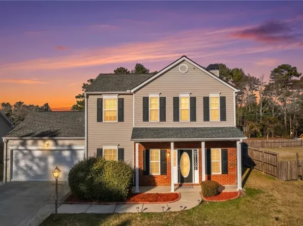 3888 Moos Creek Walk, Loganville, GA 30052