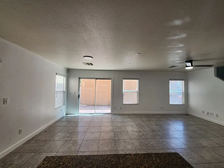10256 Franford Ct — Photo 10