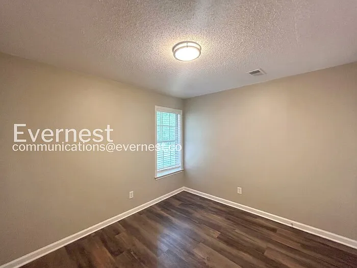 5780 Saranac Ave — Photo 10
