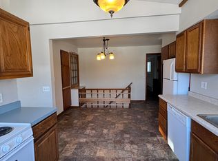 543 River St APT 1, Taylors Falls, MN 55084