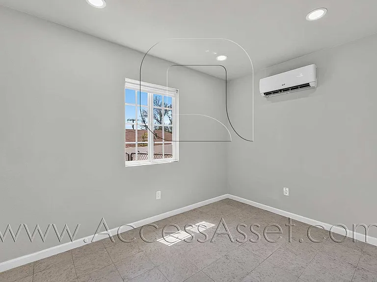 23963 Lodge Dr — Photo 17