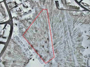 Toc Dr, Lloyd, NY 12528
