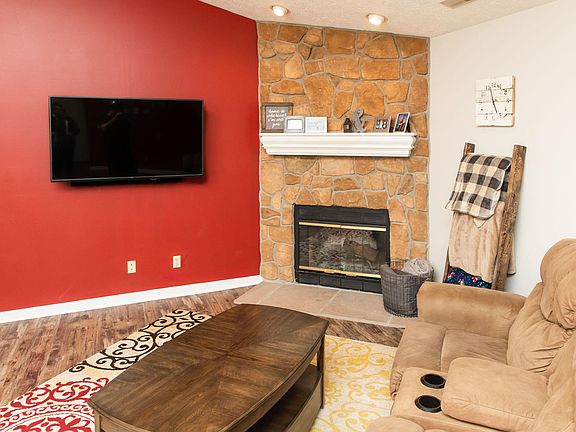 4th image of 2408 Marana Ct