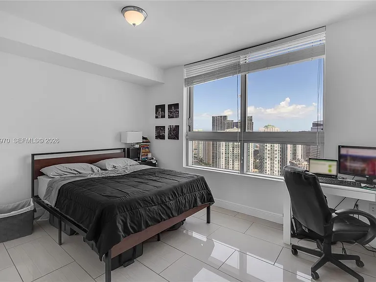 90 SW 3rd St #4403 — Photo 9