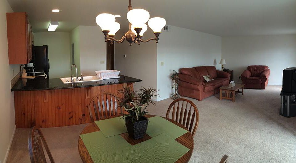 Kitchen / Dining / Family Room