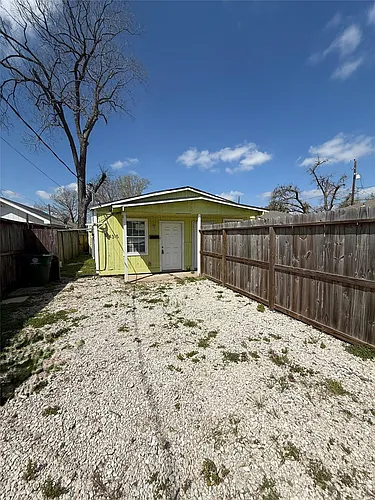 4315 Chapman St Photo 1
