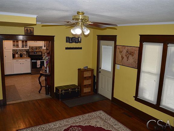 5th image of 616 Woodlawn Ave