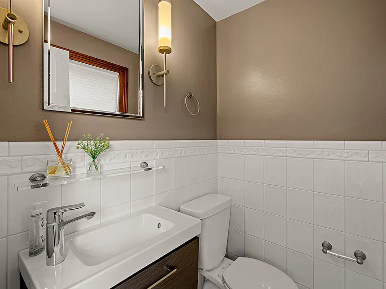 251 Franklin Dr — Photo 11
