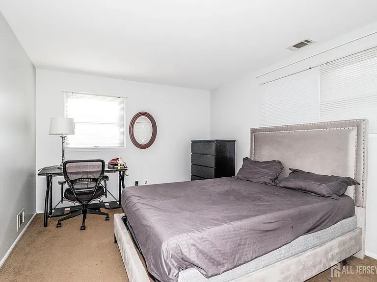 5 Timothy Ct — Photo 26