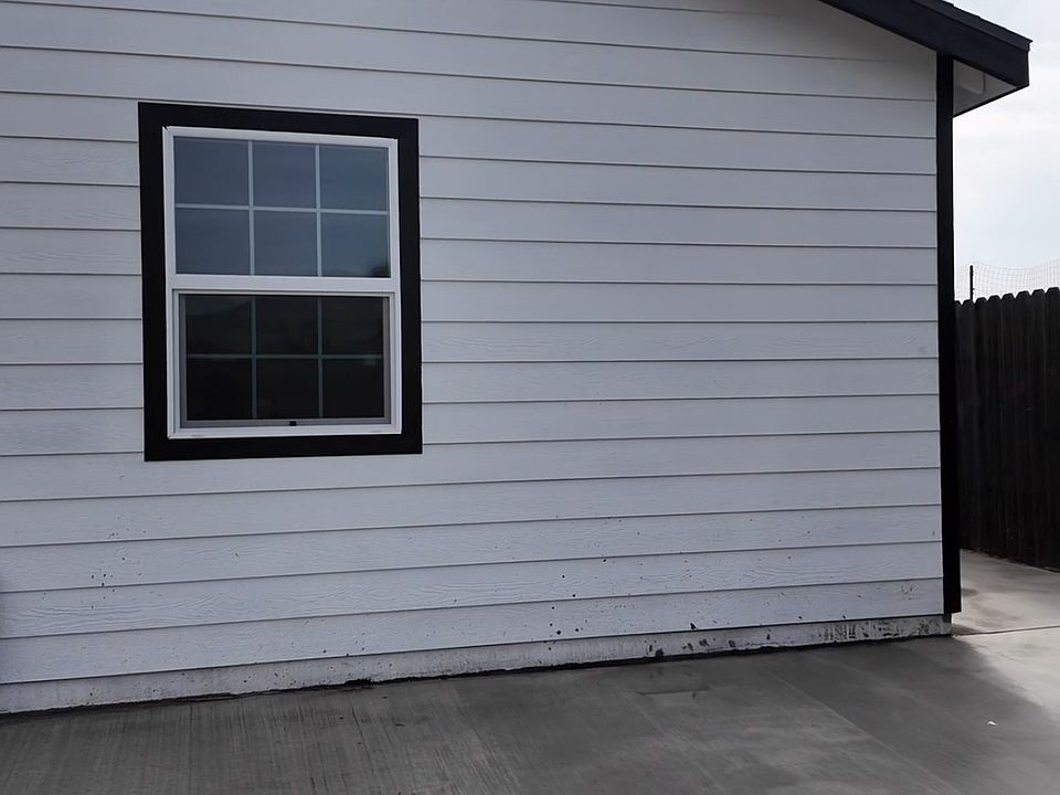 2nd image of 231 Waterford Ln #1/2