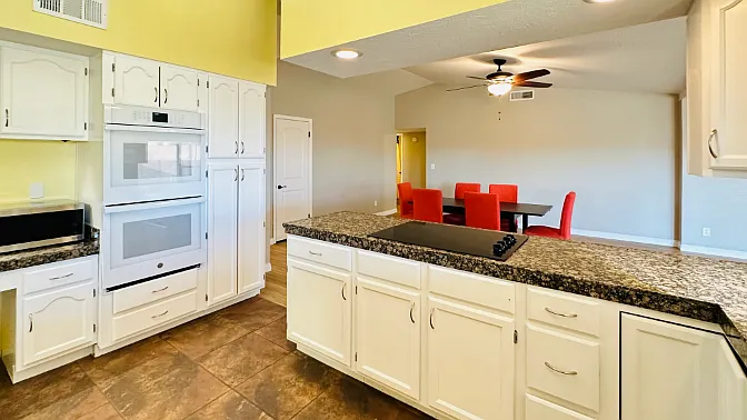17221 E Lantern Ln — Photo 8