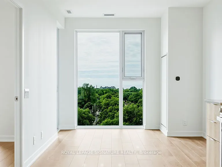 1660 Bloor St W #1204 — Photo 13