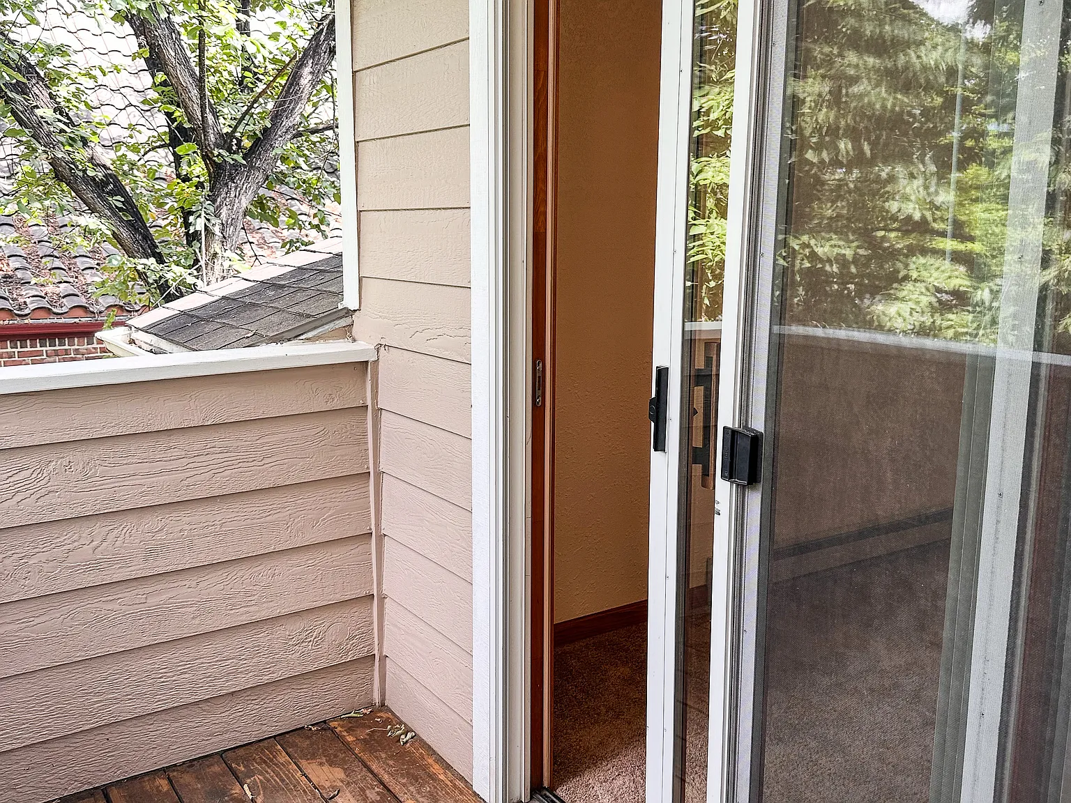 3 bed, 1100 sqft, $860 — Photo 4