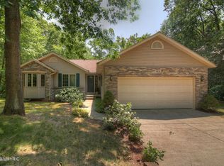 6874 19 Mile Rd NE, Cedar Springs, MI 49319