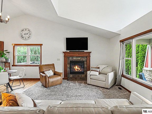 5th image of 4855 S 85th St