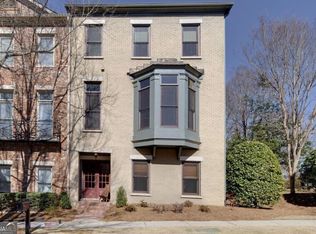 152 W Ridge Way, Roswell, GA 30076