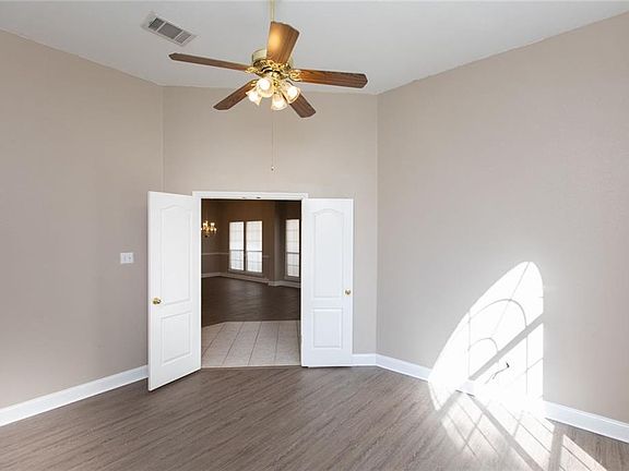 5th image of 10122 Cassandra Dr