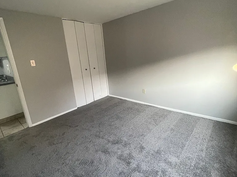 Concord House Apartments — Photo 21