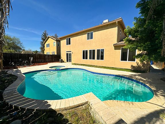 5th image of 1444 Mendocino Creek Dr