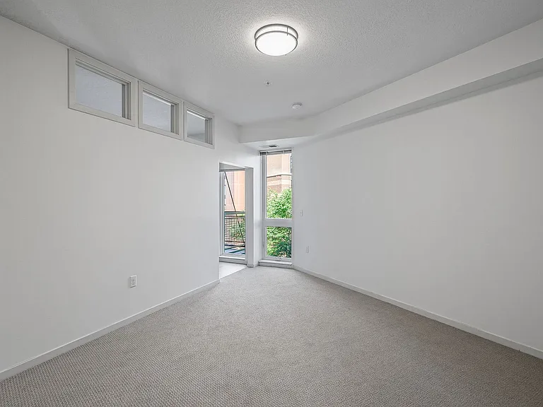 The Flats at West End — Photo 98