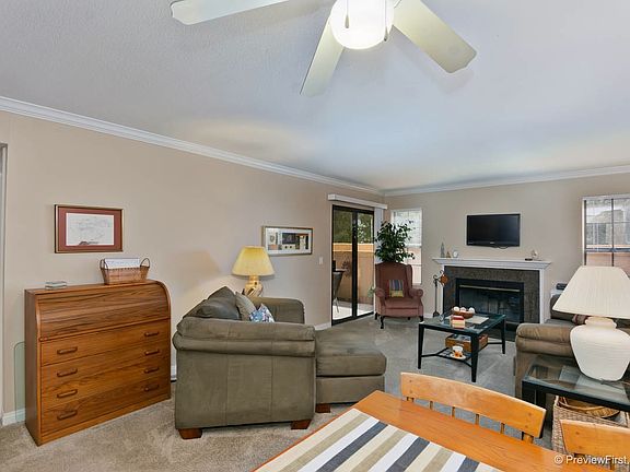 5th image of 12091 Alta Carmel Ct Unit 9