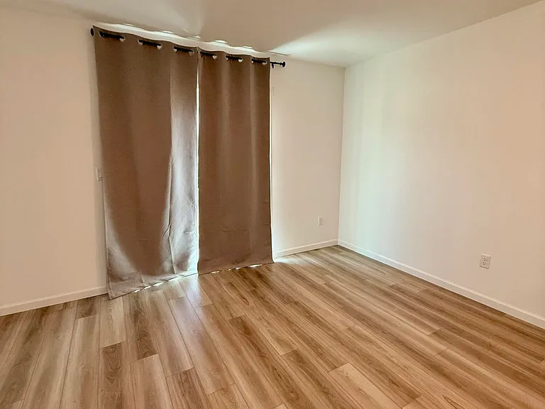 10855 Drogba Dr — Photo 37