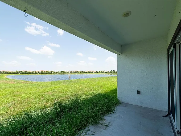 17066 Oval Rum Dr — Photo 4