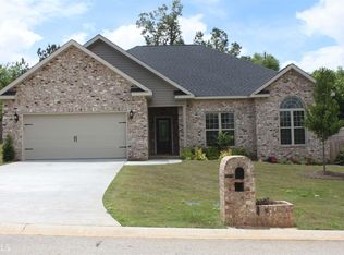 203 Christine Cir, Perry, GA 31069