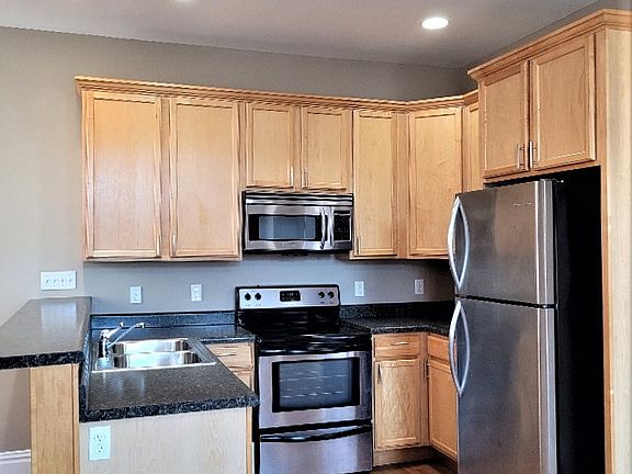 All appliances furnished