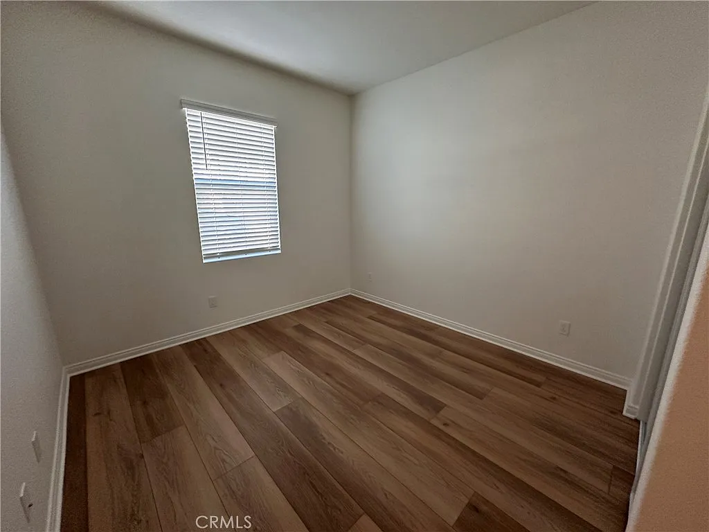4 bed, 2308 sqft, $4,300 — Photo 3