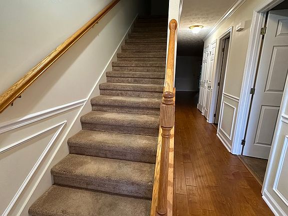 2nd image of 529 Hickory Rd