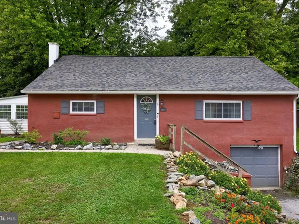 4414 Miller Dr, Mount Joy, PA 17552