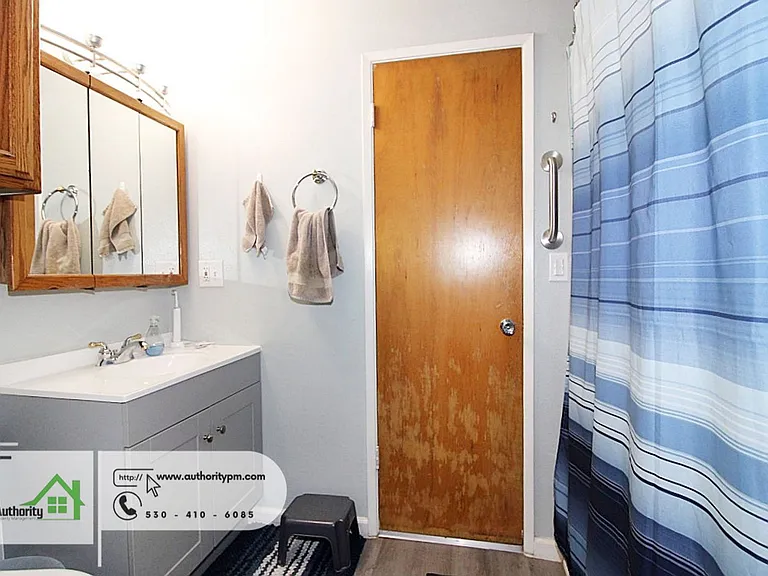 4548 Pensacola St — Photo 17