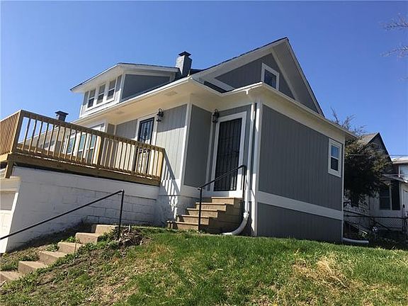 2nd image of 3647 College Ave