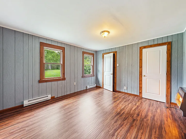 253 Thomas Rd — Photo 10