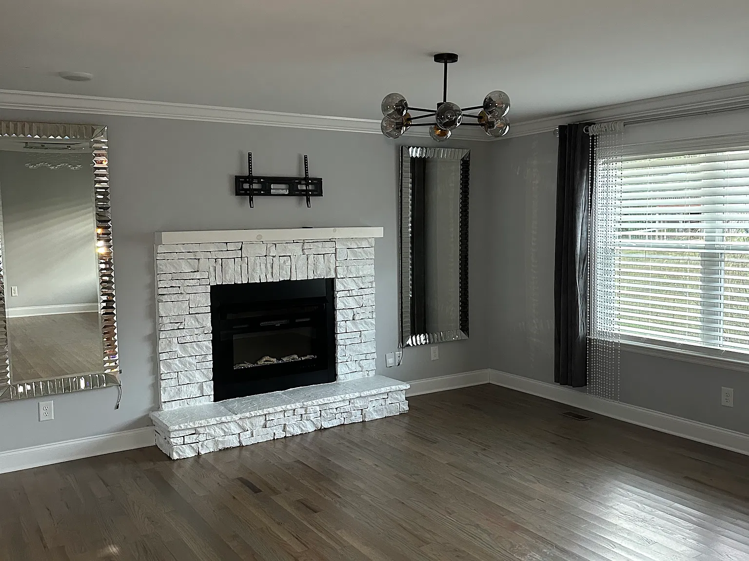 4 bed, 2.5 bath, 2150 sqft, $2,600 — Photo 4