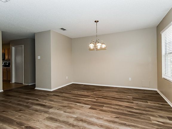 5th image of 1512 Madison Dr