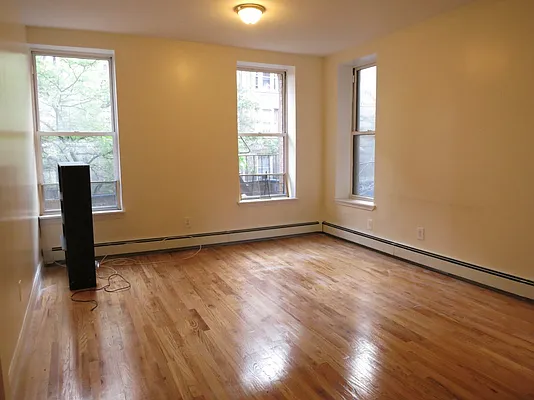 Rented by Bohemia Realty Group | media 28