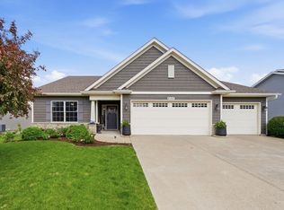 605 Danielle Ct, Blue Grass, IA 52726