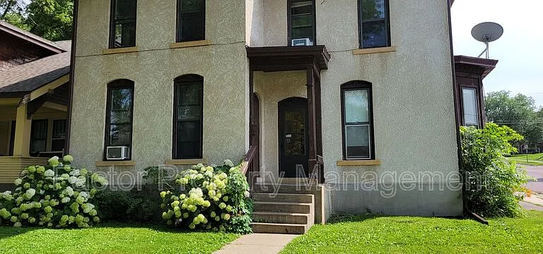 103 Lincoln St — Photo 1