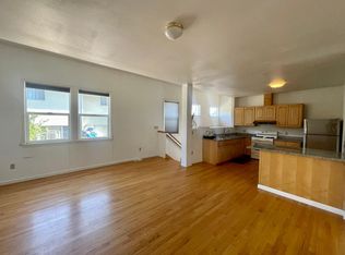 2137 Clinton Ave, Alameda, CA 94501