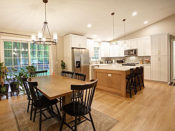 5th image of 19199 Ridge View Ln