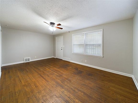 3rd image of 2816 E 63rd St