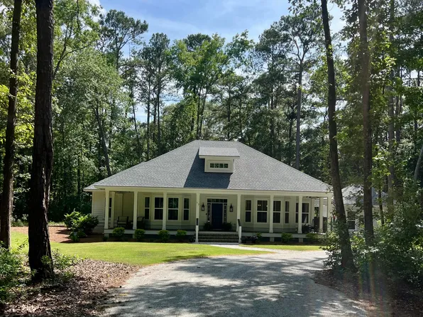 17 Blake Ln, Seabrook, SC 29940